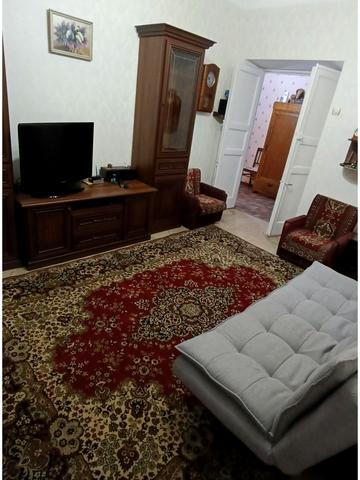 Соборна вул. (Радянська), 8