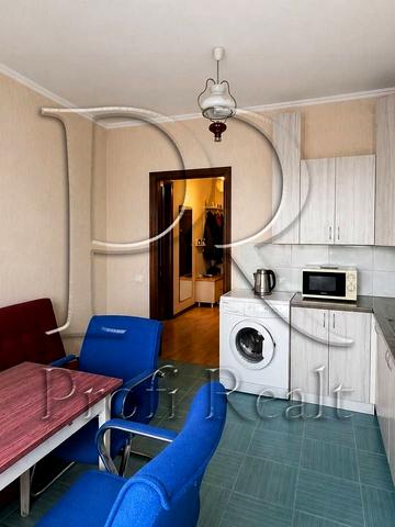 Романа Ратушного вул. (Волгоградська), 9-А