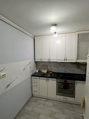 Інститутська вул., 3