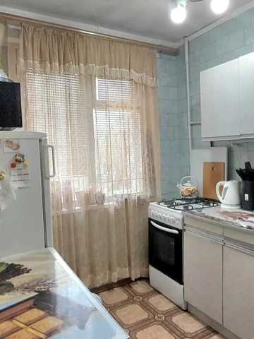Романа Атаманюка вул., 31