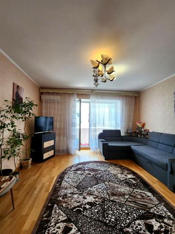 Центральна вул., 1