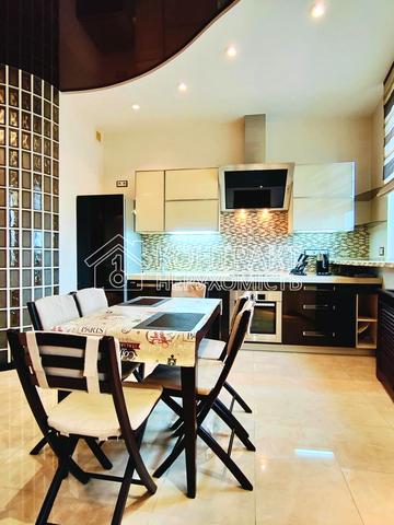 Науки просп. (Леніна), 77