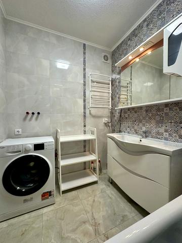 Коноплянська вул., 22-Б