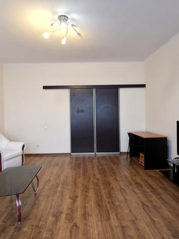 Юрія Іллєнка вул. (Мельникова), 18-Б