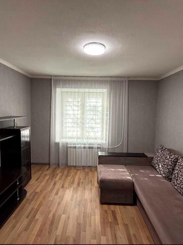 Новокримська вул., 1