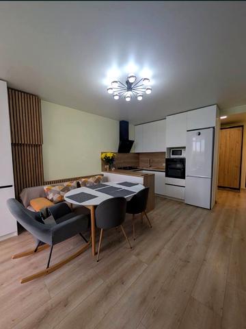 Лісогринівецька вул., 36