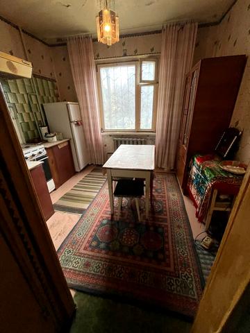 Князя Володимира Великого просп., 73