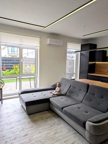 Ділова вул. (Димитрова), 2