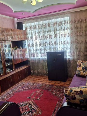 Данила Галицького вул., 1