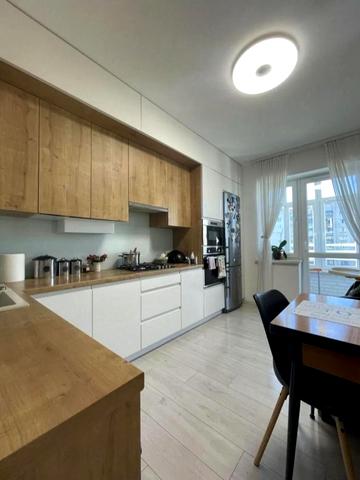 Ільмова вул., (Будинок)