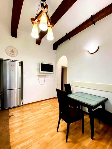 Заньковецької вул., 5/2