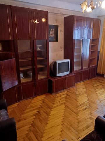 Запорізького Козацтва вул., 31