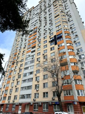 Юрія Поправки вул. (Миколи Лебедєва), 14