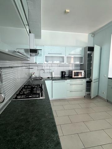 Чернишевська вул., 30