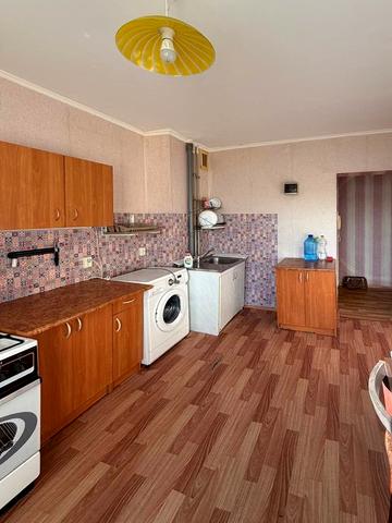 Героїв просп., 40