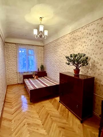 Спаська вул., 25-Д