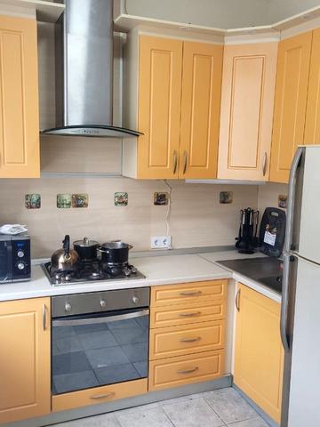 Білоруська вул., 30