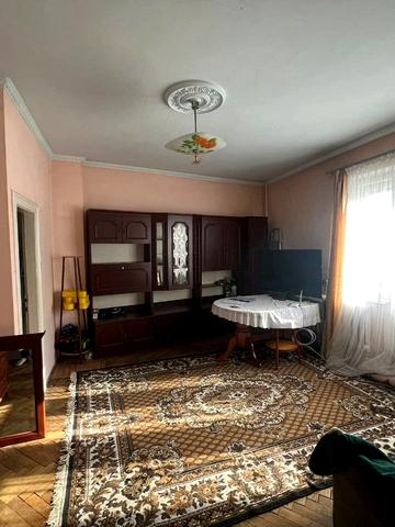 Паркова вул., 4