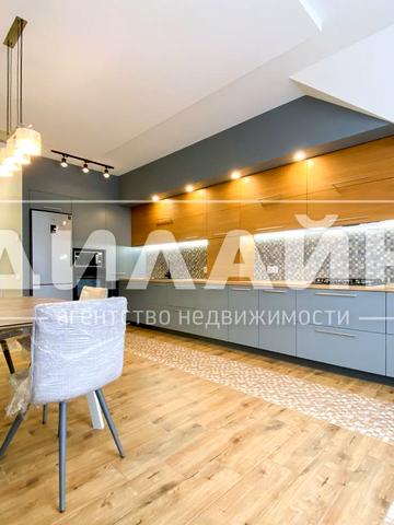 Дніпровські Пороги вул., 15-Н