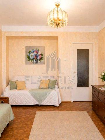 Олександра Архипенка вул. (Мате Залки), 10-В