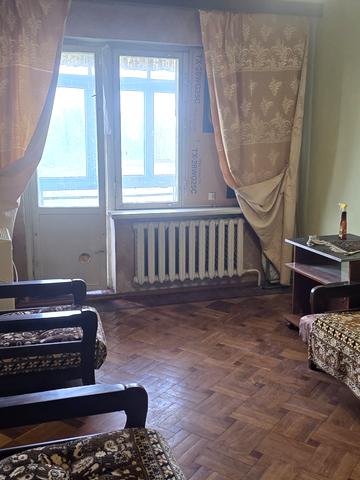 Сімї Глодан вул., 8