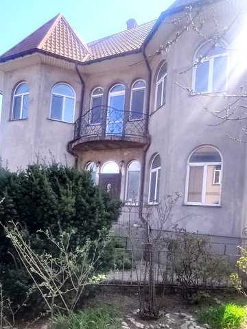 Литовська вул.