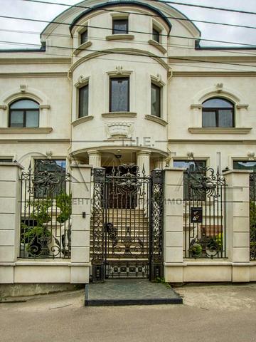 Звіринецька вул., 17