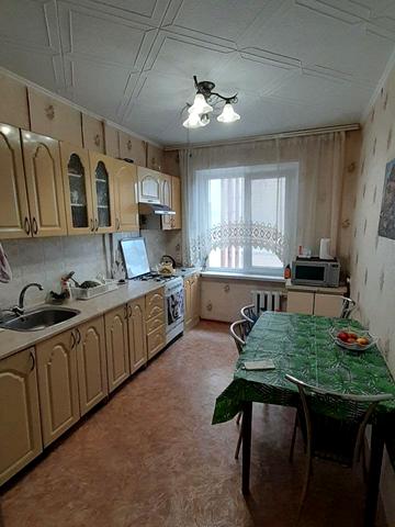 Євгена Чикаленка вул., 74