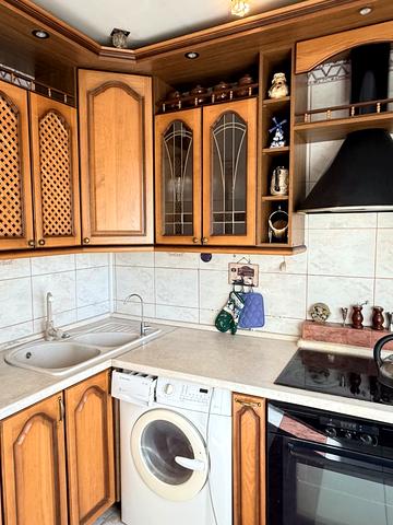 Миропільська вул., 13