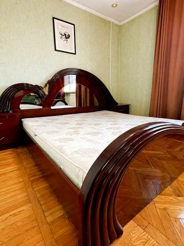 Лесі Українки бульв., 5