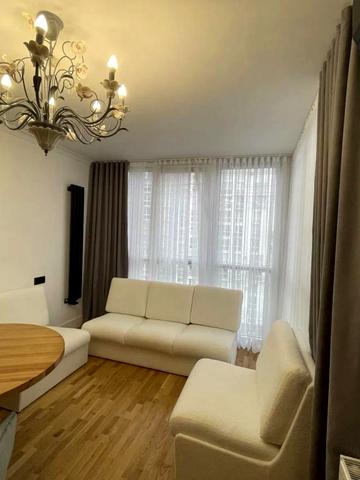 Якова Гніздовського вул., 75Б