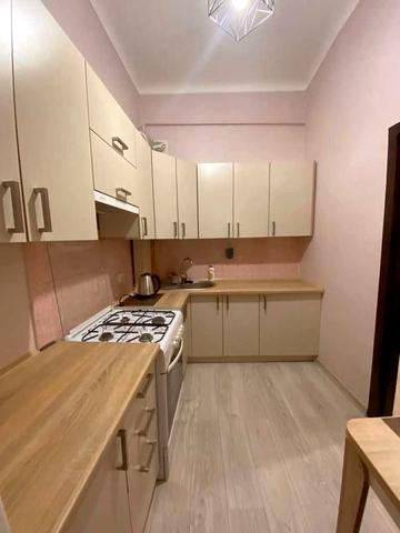 Героїв УПА вул., 4