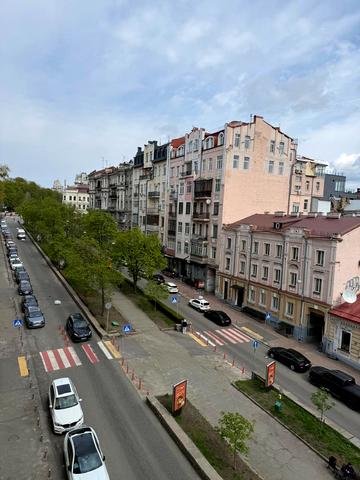 Антоновича вул. (Горького), 10