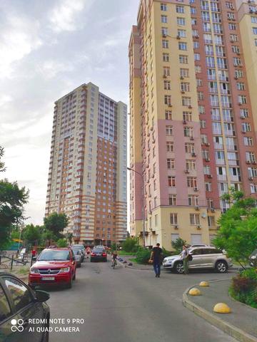 Гната Хоткевича вул. (Червоногвардійська), 12