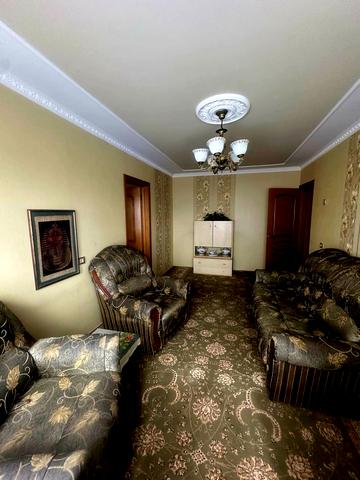 Дарницький бульв., 4