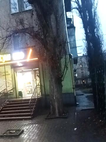Південний просп., 27