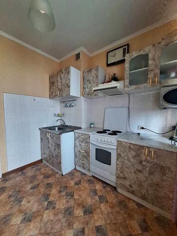Євгена Чикаленка вул., 50/1