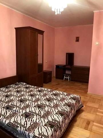 Авраама Лінкольна вул. (Димитрова), 45