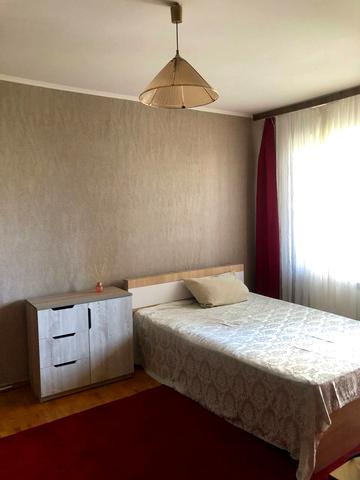 Оноре де Бальзака вул., 56