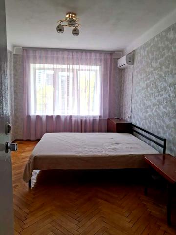 Академіка Вернадського бульв., 16
