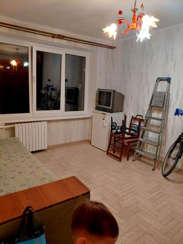 Івана Пулюя вул., 6