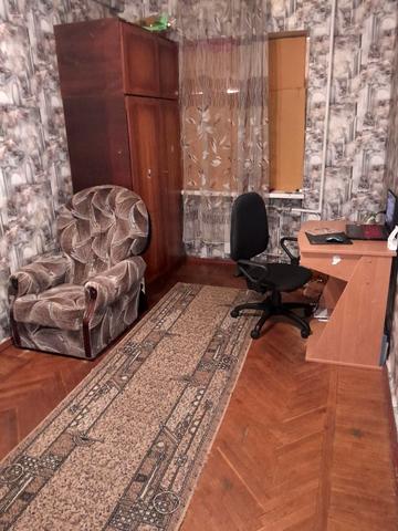 Героїв Крут вул. (Валентини Терешкової), 6