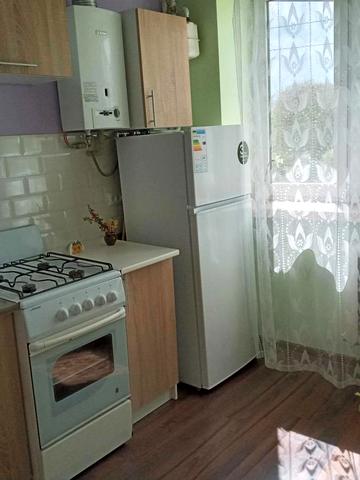 Кільцева вул., 8