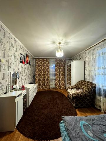 Слобожанський просп. (ім. газети Правда), 11