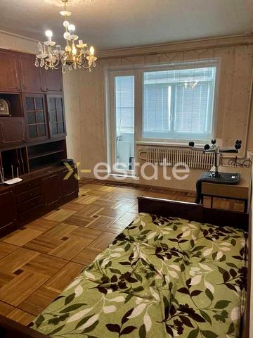 Велозаводська вул., 32