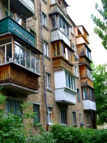 Вацлава Гавела бульв. (Івана Лепсе), 27-А
