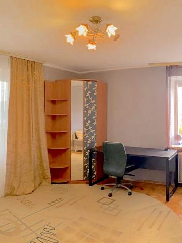 Борщагівська вул., 129/131