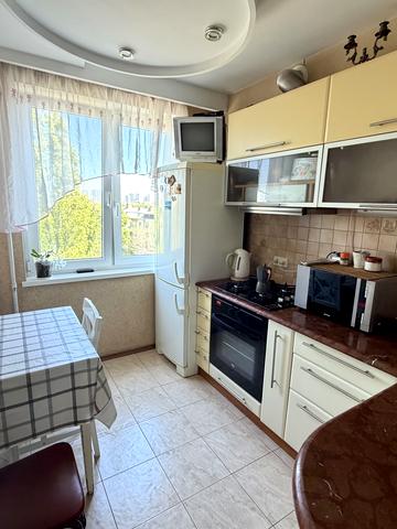 Бреуса вул., 16
