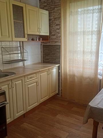 Сімї Глодан вул., 9