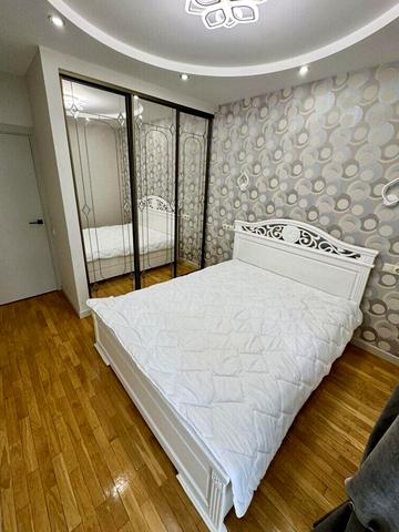 Роксоляни вул., 87